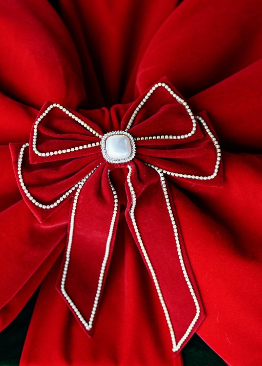 Spinka do włosów , kokarda czerwona