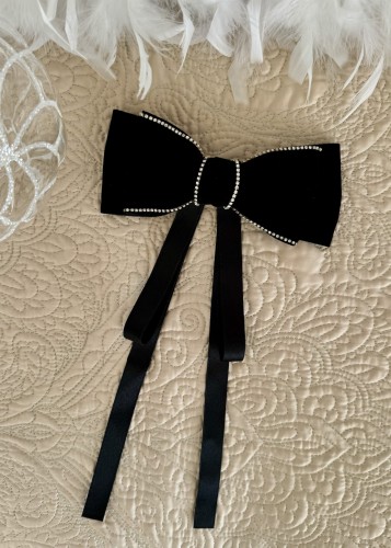 welurowa spinka do włosów czarna