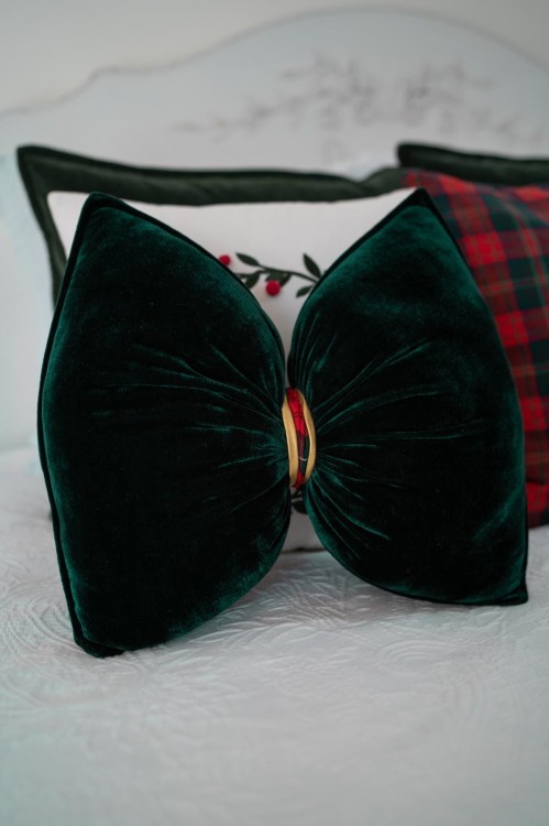 poduszka- kokarda, butelkowa zieleń