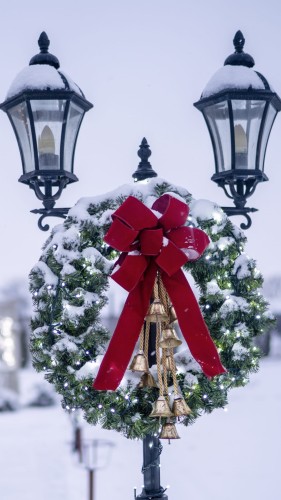 dzwonki vintage złote na sznurku 1