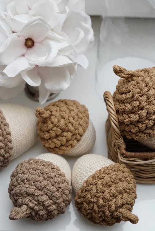 Żołądź ozdobny w kolorze cappuccino 8