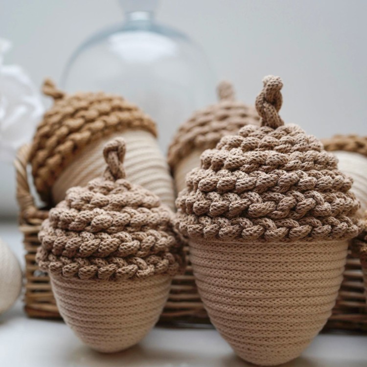 Żołądź ozdobny w kolorze cappuccino 7