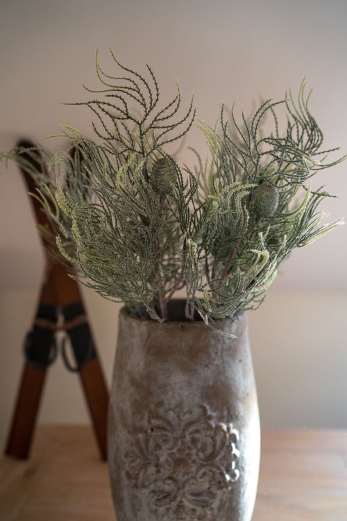 Gałązka cyprysowa, szroniona z brokatem i szyszkami 4